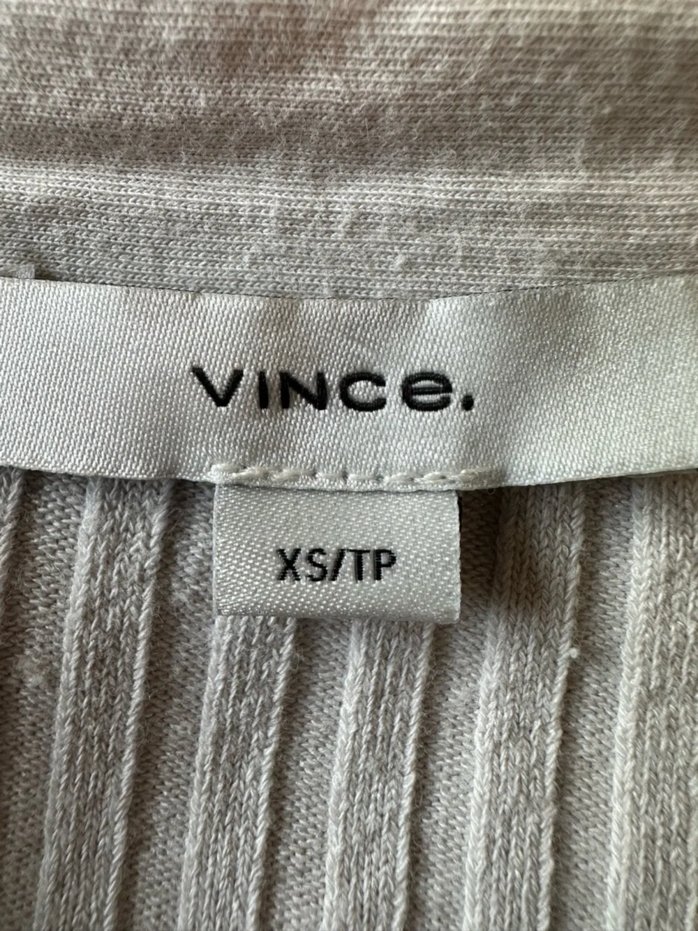 Vince XS ribbed polo Cardigan grey green ribbed button up